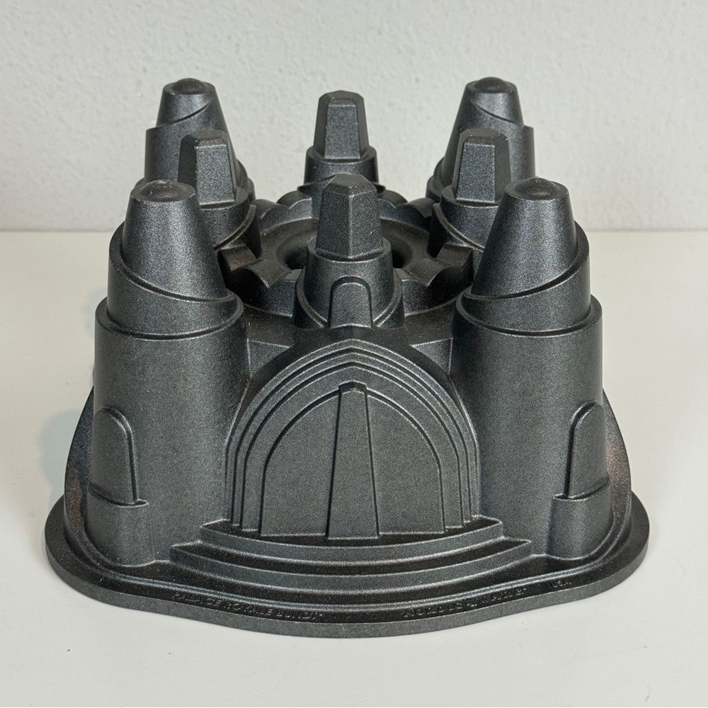 Nordic Ware Palace Royale Bundt Pan 10 cup